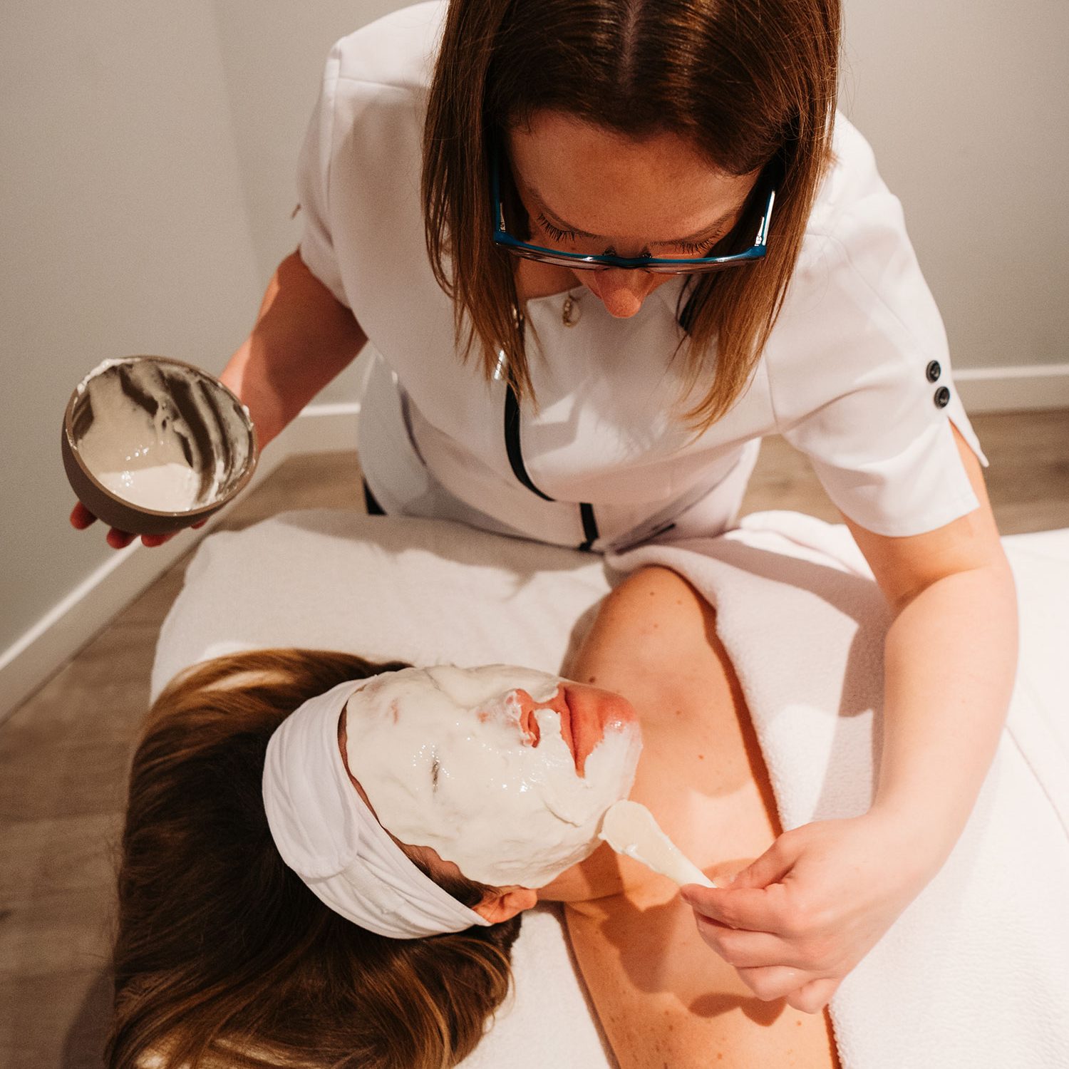 photo-soins-visage-facials-institut-kaina